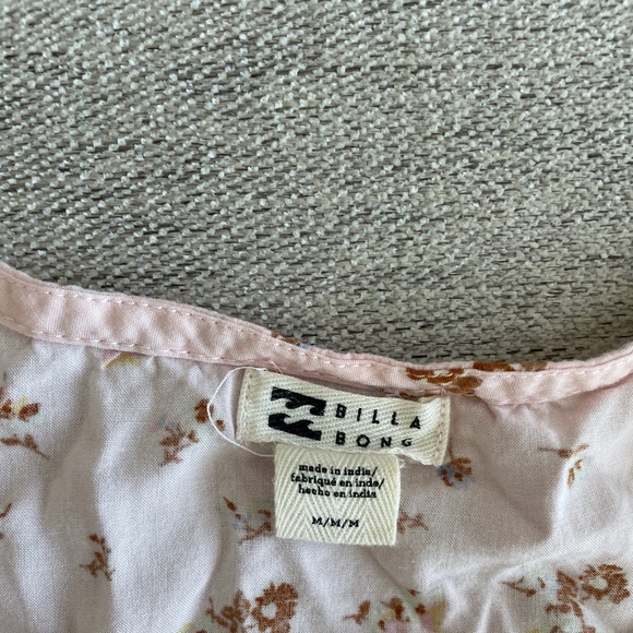 Mini Dress flutter sleeves, v neckline pink floral size M billabong - Picture 6 of 8